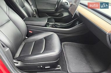 Седан Tesla Model 3 2018 в Киеве