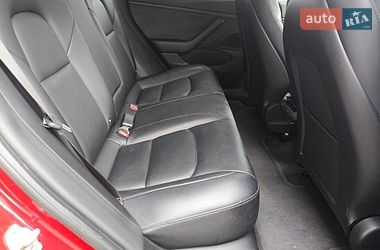 Седан Tesla Model 3 2018 в Киеве
