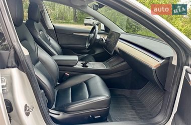 Седан Tesla Model 3 2021 в Виннице
