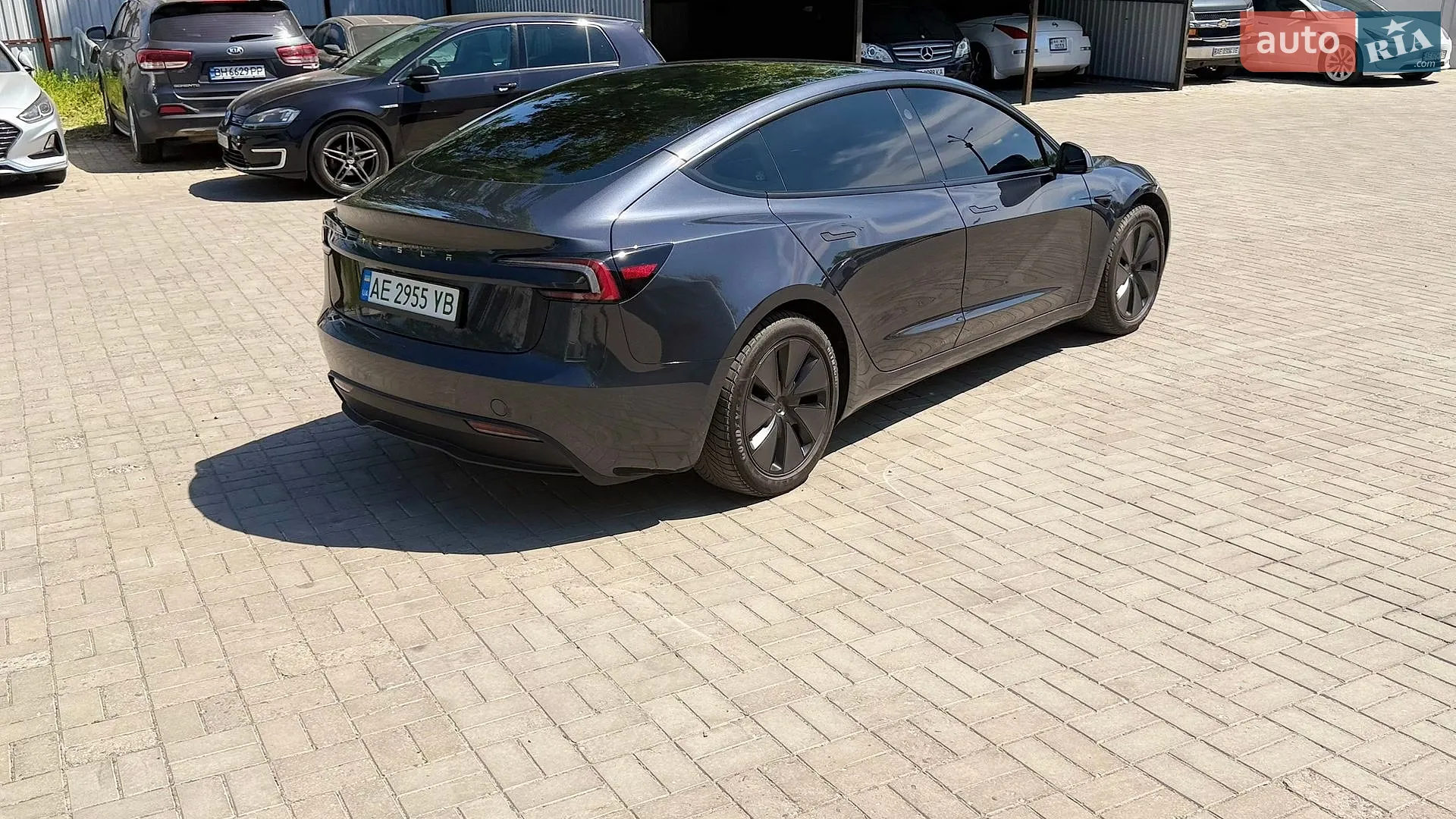 2024 Tesla Model 3 - мініатюра 9