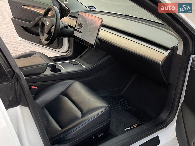 Седан Tesla Model 3 2021 в Каменец-Подольском