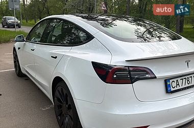 Седан Tesla Model 3 2022 в Черкассах