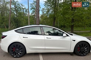 Седан Tesla Model 3 2022 в Черкассах