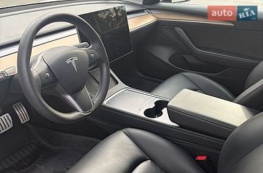 Седан Tesla Model 3 2022 в Черкассах