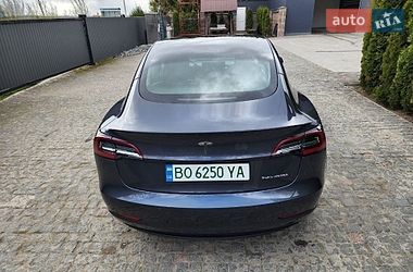 Седан Tesla Model 3 2022 в Тернополе