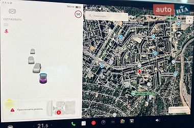 Седан Tesla Model 3 2023 в Днепре