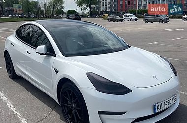 Седан Tesla Model 3 2022 в Києві