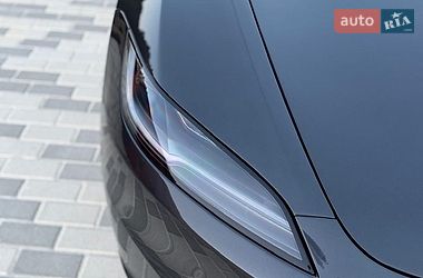 Седан Tesla Model 3 2024 в Львове