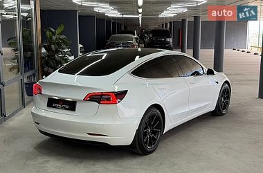 Седан Tesla Model 3 2019 в Одесі
