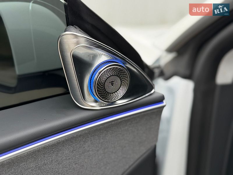 Седан Tesla Model 3 2025 в Дубно