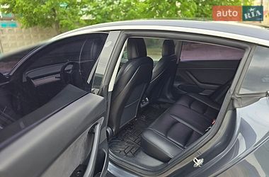Седан Tesla Model 3 2020 в Киеве