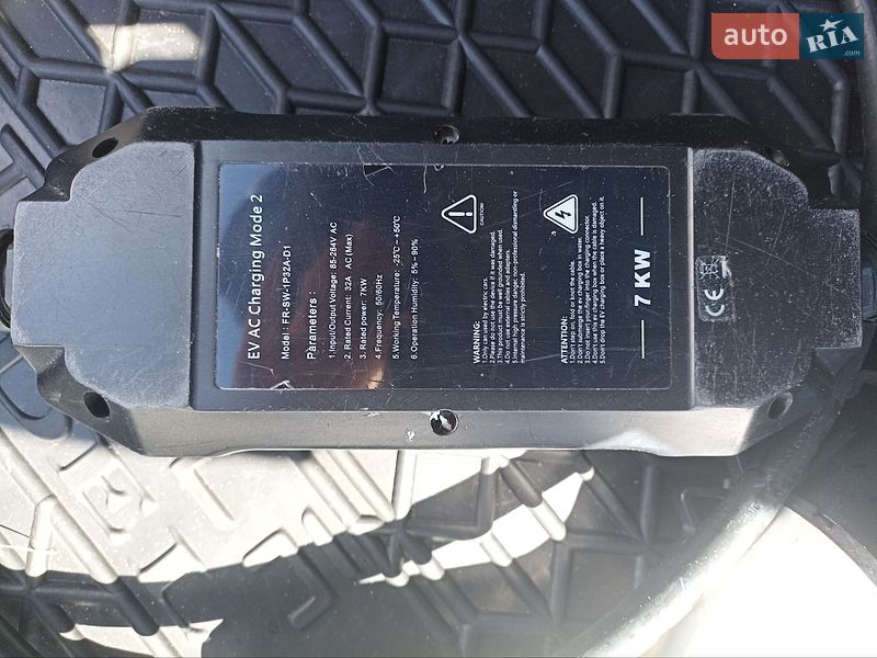 Седан Tesla Model 3 2018 в Луцке