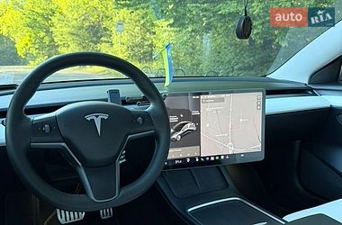 Седан Tesla Model 3 2021 в Львове
