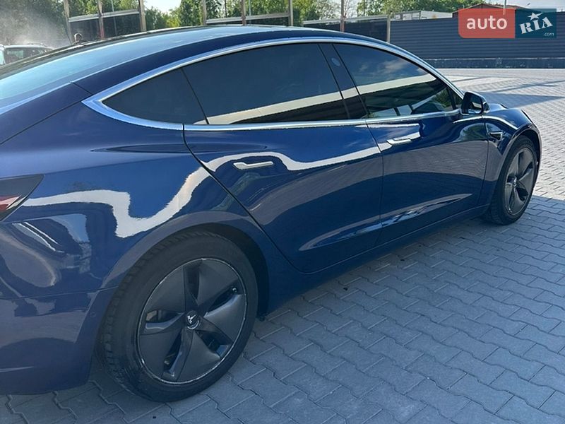 Седан Tesla Model 3 2018 в Каменец-Подольском