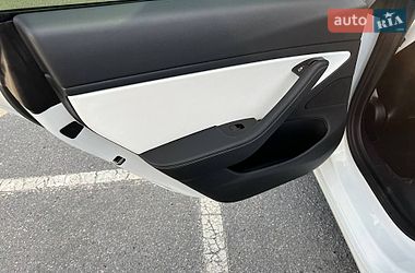 Седан Tesla Model 3 2020 в Запорожье