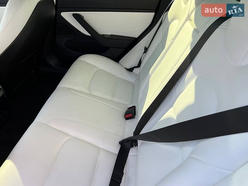 Седан Tesla Model 3 2020 в Запорожье