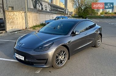 Седан Tesla Model 3 2023 в Киеве
