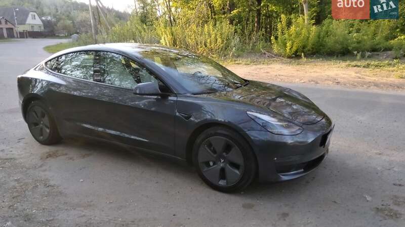 Седан Tesla Model 3 2021 в Полтаве