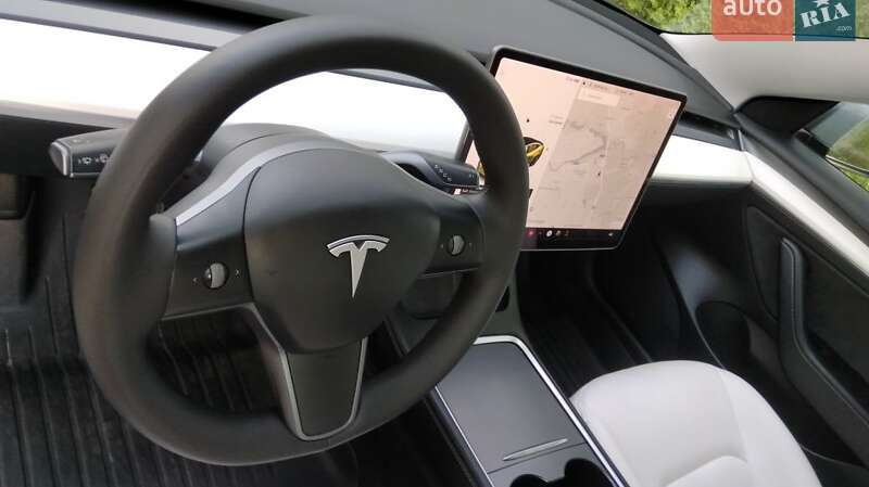 Седан Tesla Model 3 2021 в Полтаве