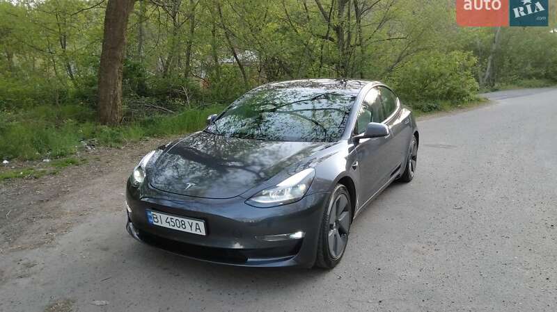 Седан Tesla Model 3 2021 в Полтаве