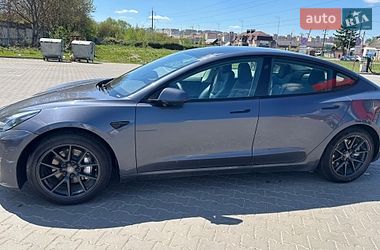 Седан Tesla Model 3 2022 в Виннице