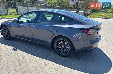 Седан Tesla Model 3 2022 в Виннице