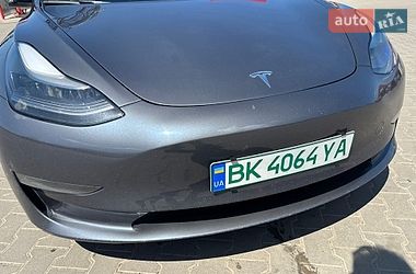 Седан Tesla Model 3 2022 в Виннице