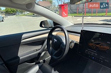 Седан Tesla Model 3 2022 в Виннице