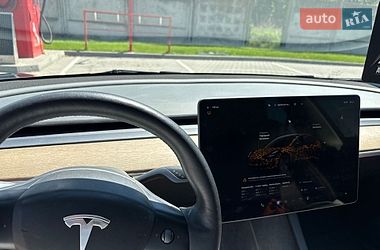 Седан Tesla Model 3 2022 в Виннице