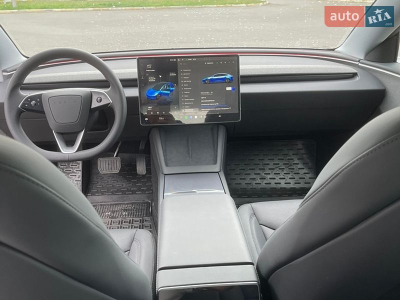 Седан Tesla Model 3 2025 в Києві
