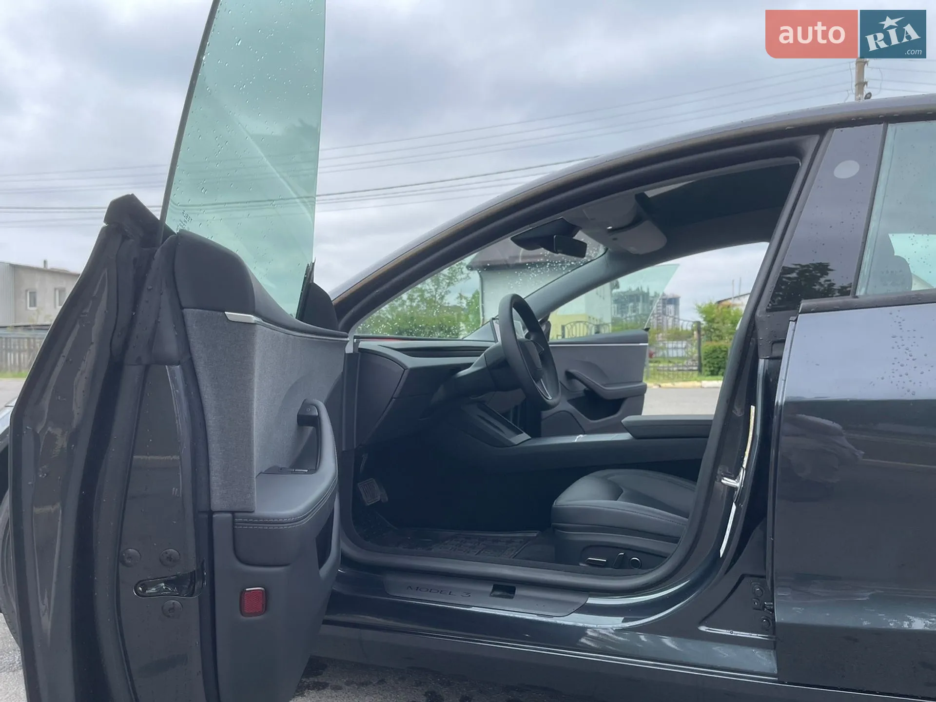 2025 Tesla Model 3 - мініатюра 30
