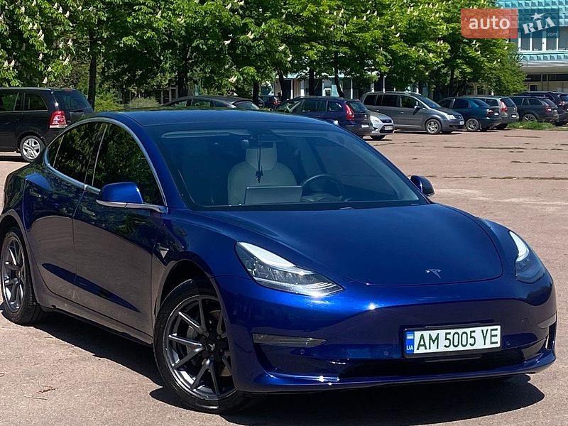 Седан Tesla Model 3 2019 в Киеве фото 5 Седан Tesla Model 3 2019 в Киеве