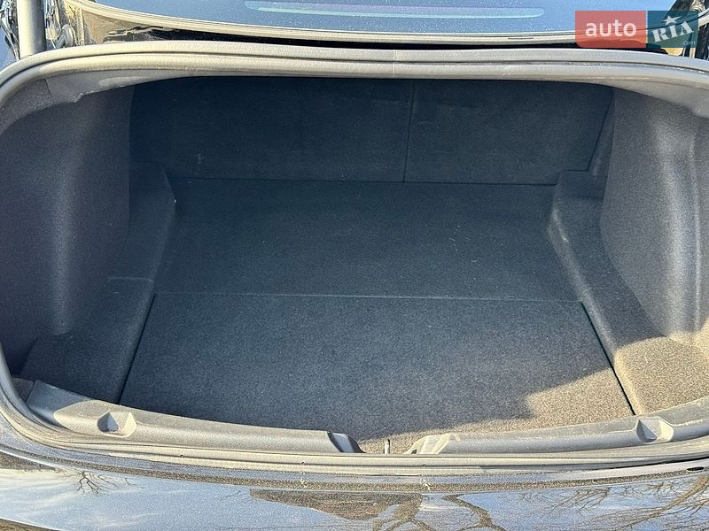 Седан Tesla Model 3 2023 в Харкові