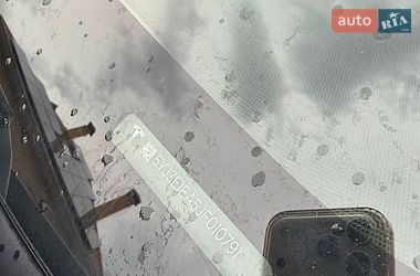 Седан Tesla Model 3 2018 в Броварах