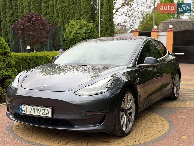Tesla Model 3 2018