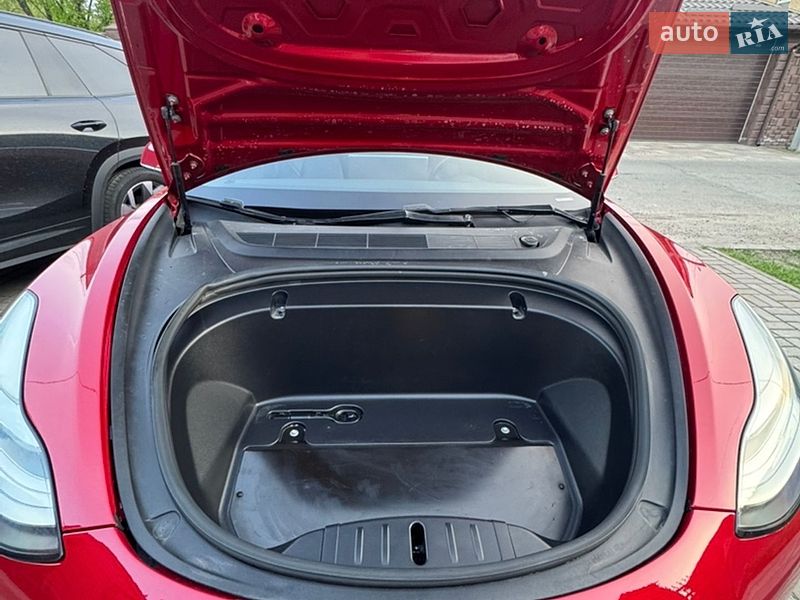 Седан Tesla Model 3 2018 в Киеве фото 15 Седан Tesla Model 3 2018 в Киеве
