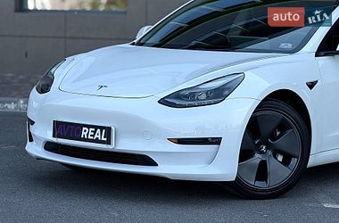 Седан Tesla Model 3 2022 в Кривому Розі
