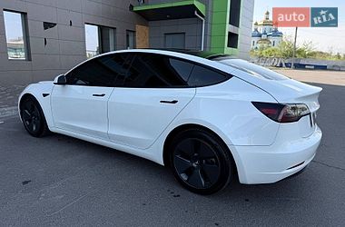 Седан Tesla Model 3 2022 в Кривому Розі
