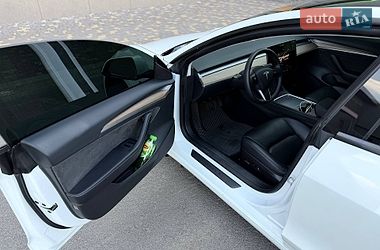 Седан Tesla Model 3 2022 в Кривому Розі