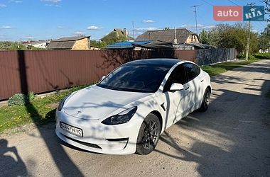 Седан Tesla Model 3 2021 в Києві