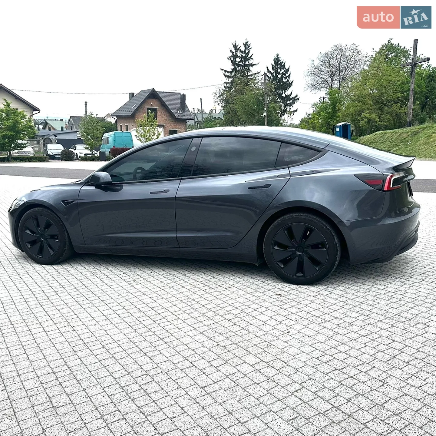 2025 Tesla Model 3 - мініатюра 8