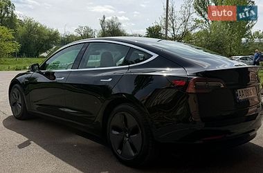 Седан Tesla Model 3 2018 в Киеве