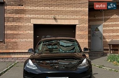Седан Tesla Model 3 2018 в Киеве