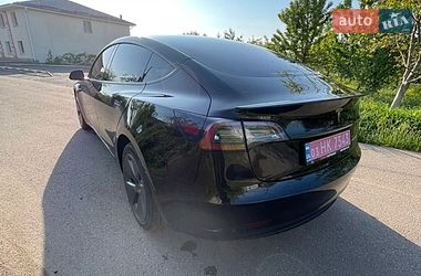 Седан Tesla Model 3 2022 в Кривом Роге
