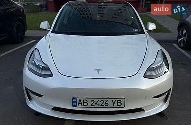 Седан Tesla Model 3 2020 в Виннице