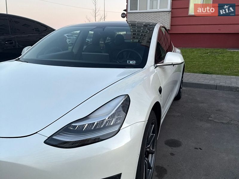 Седан Tesla Model 3 2020 в Виннице фото 17 Седан Tesla Model 3 2020 в Виннице
