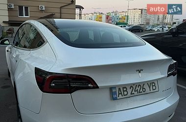Седан Tesla Model 3 2020 в Виннице