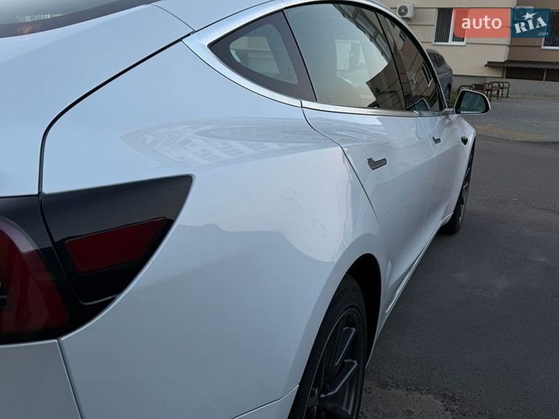 Седан Tesla Model 3 2020 в Виннице фото 24 Седан Tesla Model 3 2020 в Виннице
