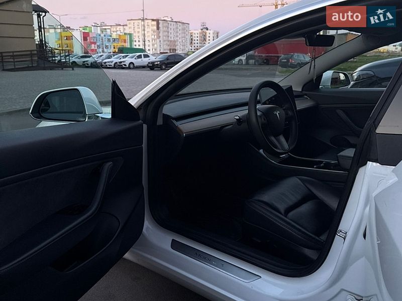 Седан Tesla Model 3 2020 в Виннице фото 38 Седан Tesla Model 3 2020 в Виннице