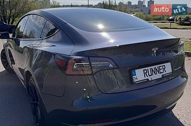 Седан Tesla Model 3 2019 в Кривому Розі